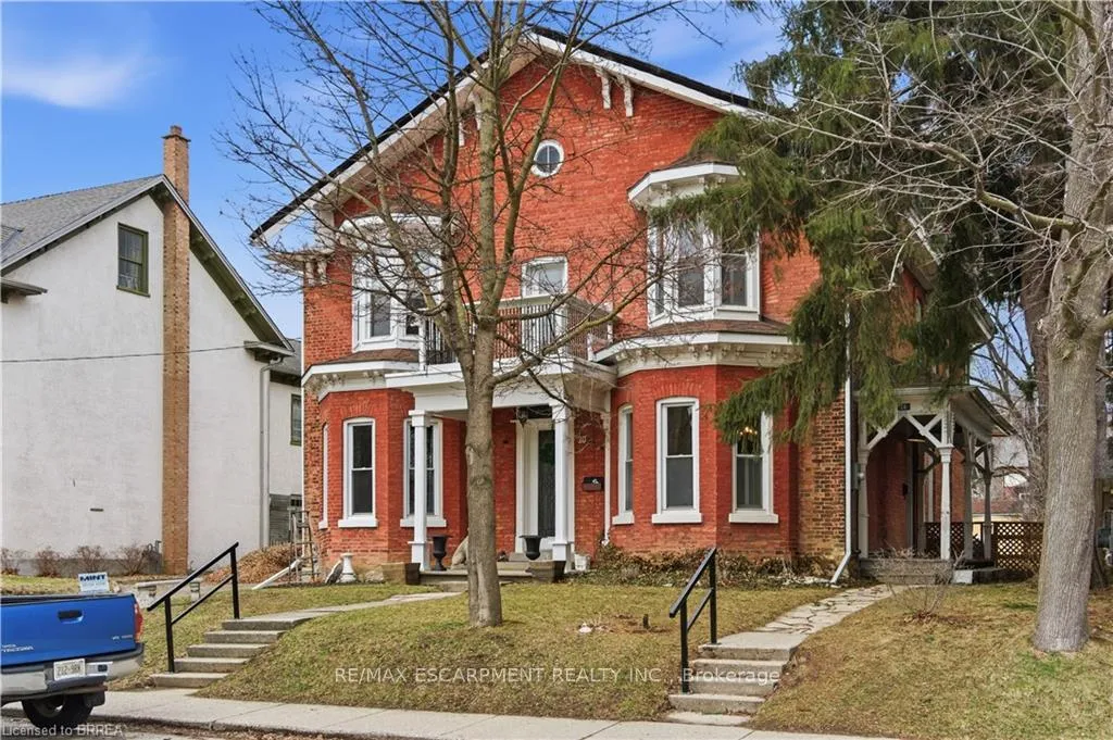 Front of 18 Charlotte Street
