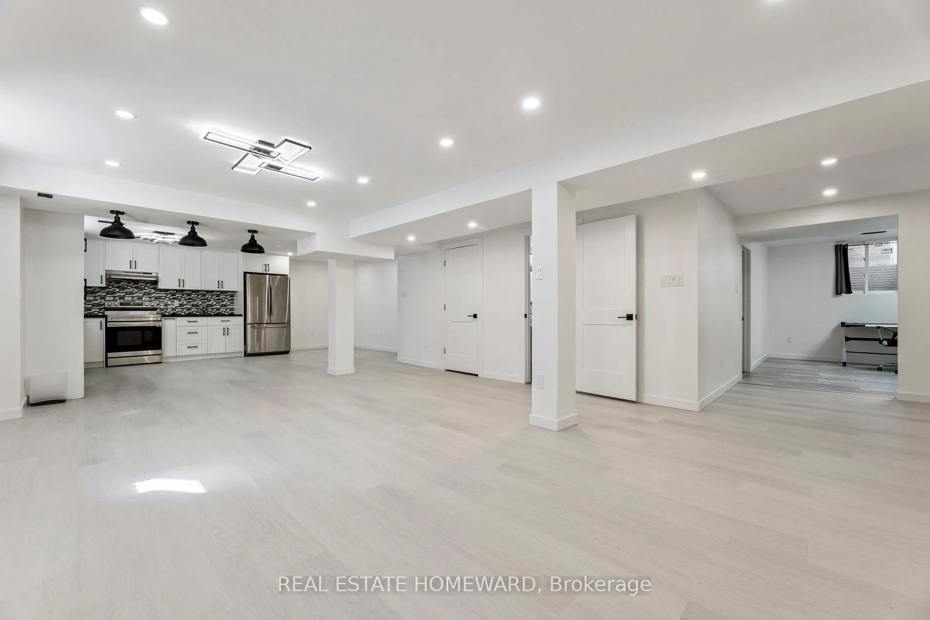 Photo 33 of 1566 Oakburn Street, Pickering, Highbush — HOMEH