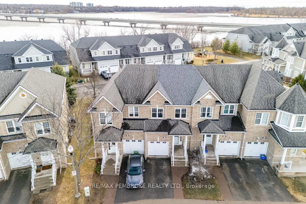 Photo 3 of 891 Newmarket Lane, Kingston, Rideau — HOMEH