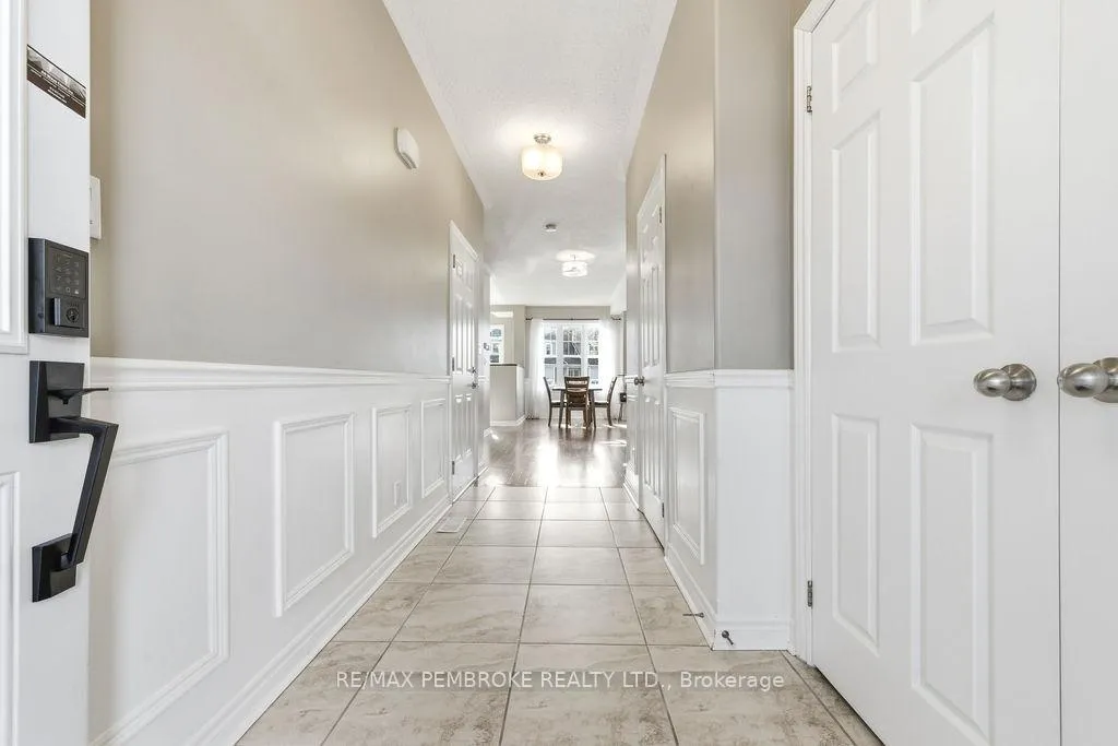 Photo 9 of 891 Newmarket Lane, Kingston, Rideau — HOMEH