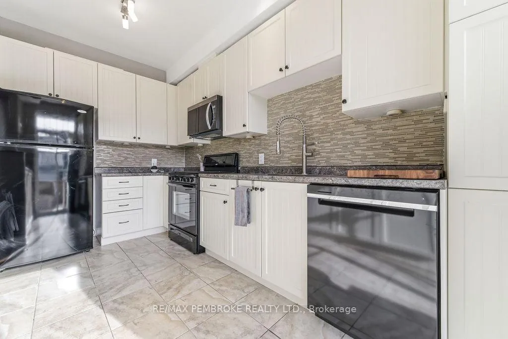 Photo 14 of 891 Newmarket Lane, Kingston, Rideau — HOMEH