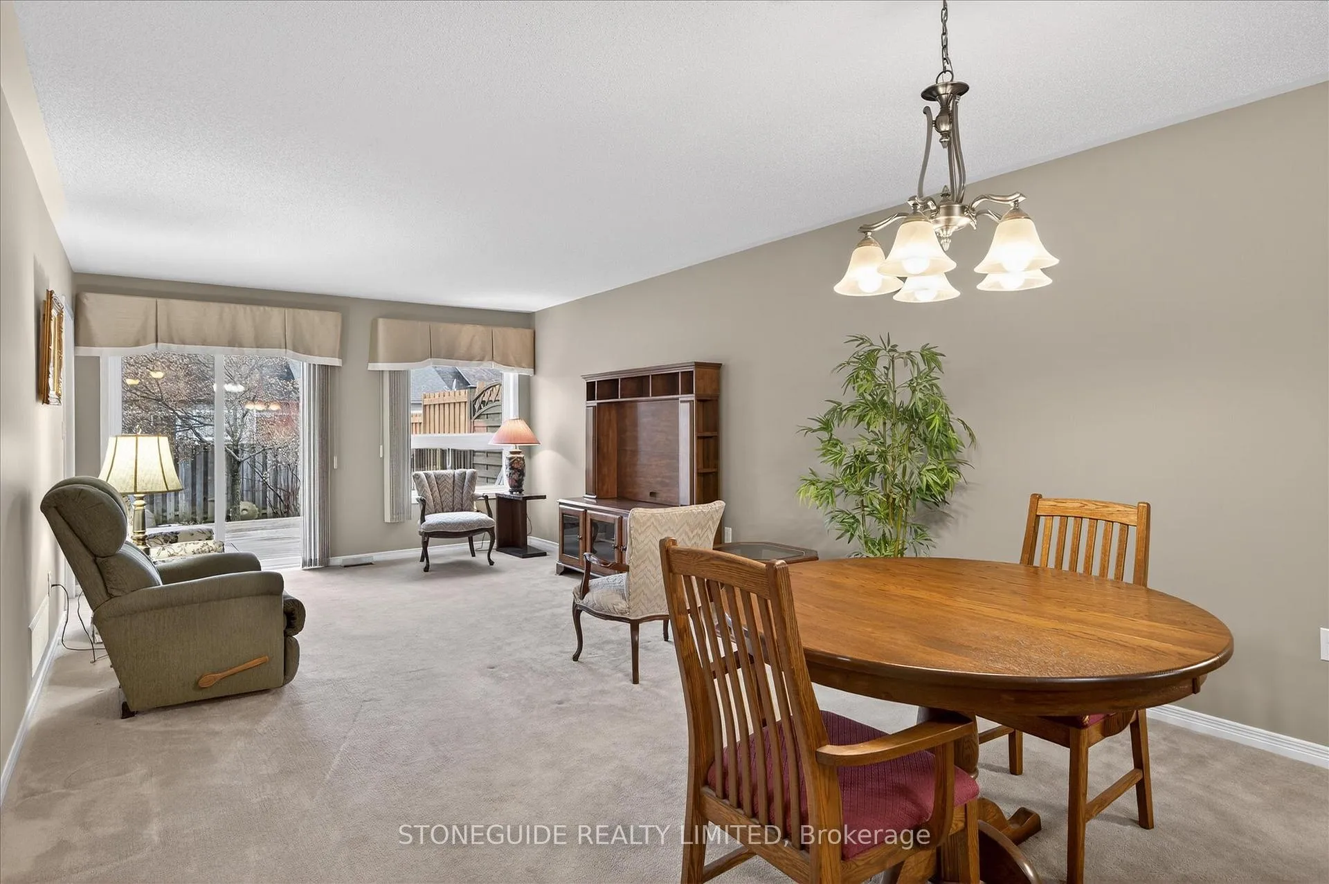 Photo 14 of 669 Tully Crescent, Peterborough, Monaghan Ward 2 — HOMEH