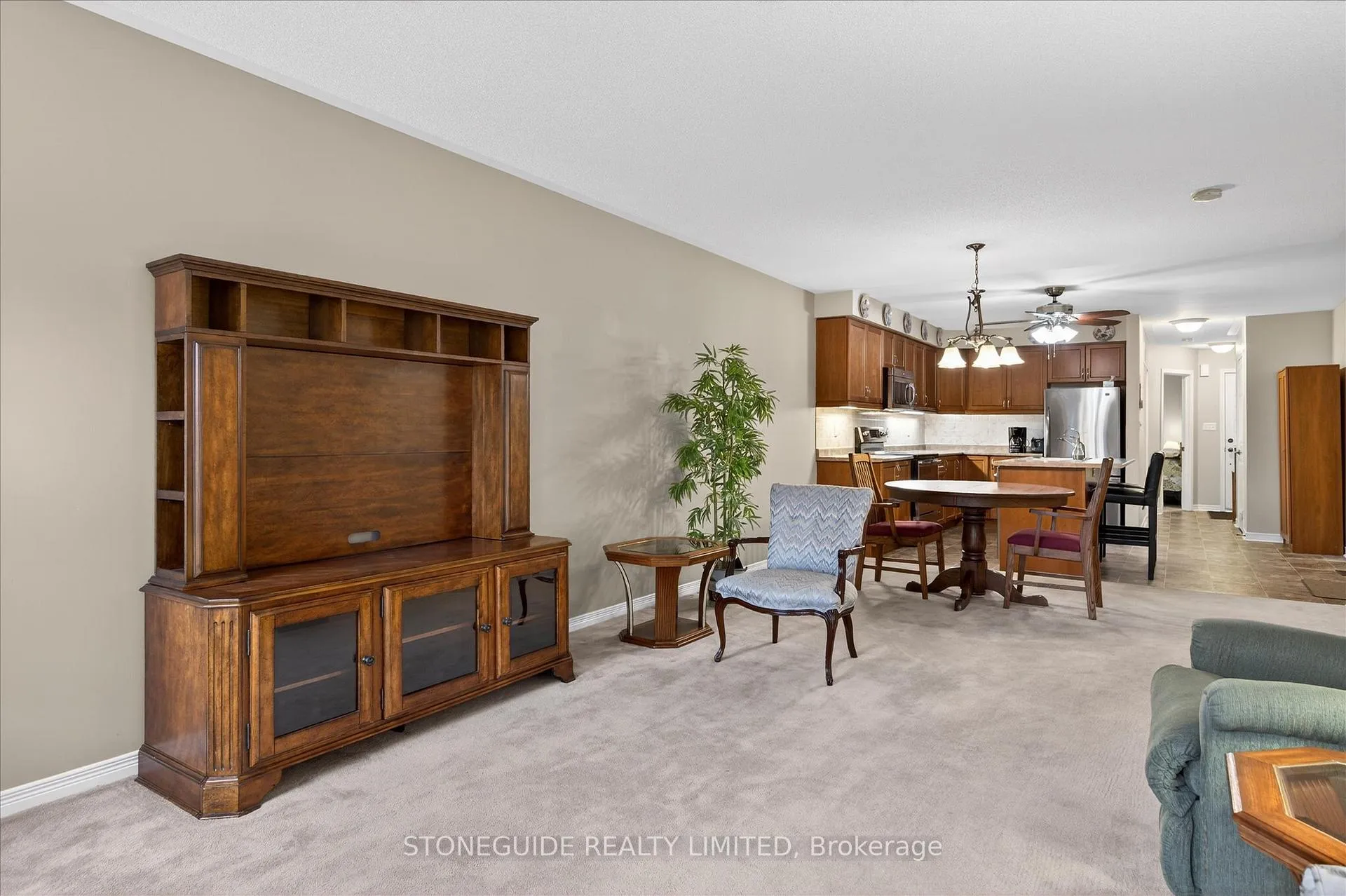 Photo 19 of 669 Tully Crescent, Peterborough, Monaghan Ward 2 — HOMEH
