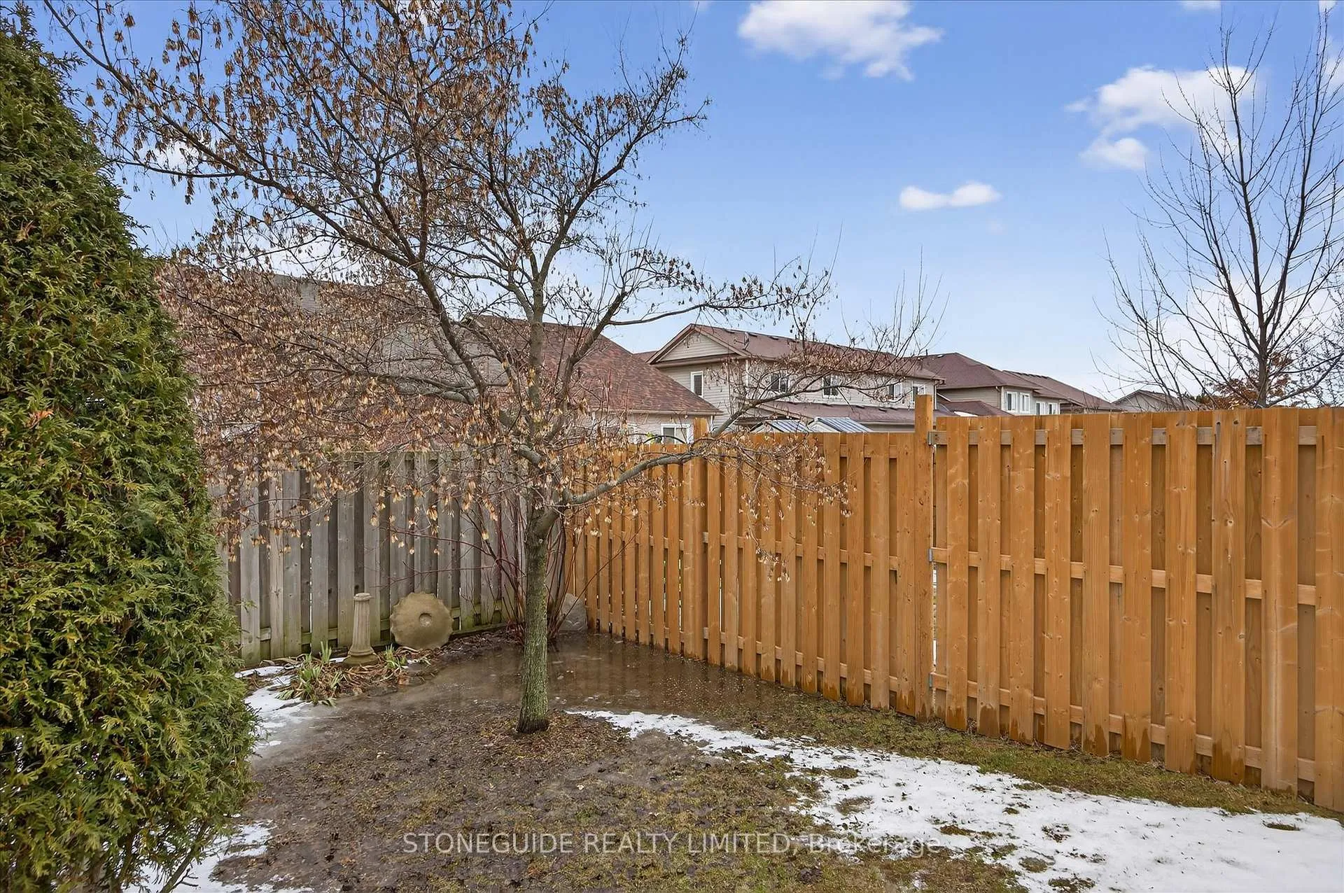 Photo 25 of 669 Tully Crescent, Peterborough, Monaghan Ward 2 — HOMEH