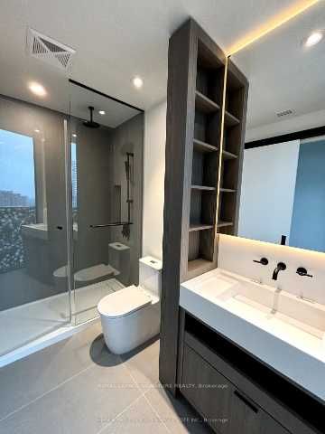 Photo 13 of Unit 2006, 55 Charles Street E, Toronto, Church-Yonge Corridor — HOMEH
