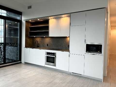Photo 5 of Unit 2006, 55 Charles Street E, Toronto, Church-Yonge Corridor — HOMEH