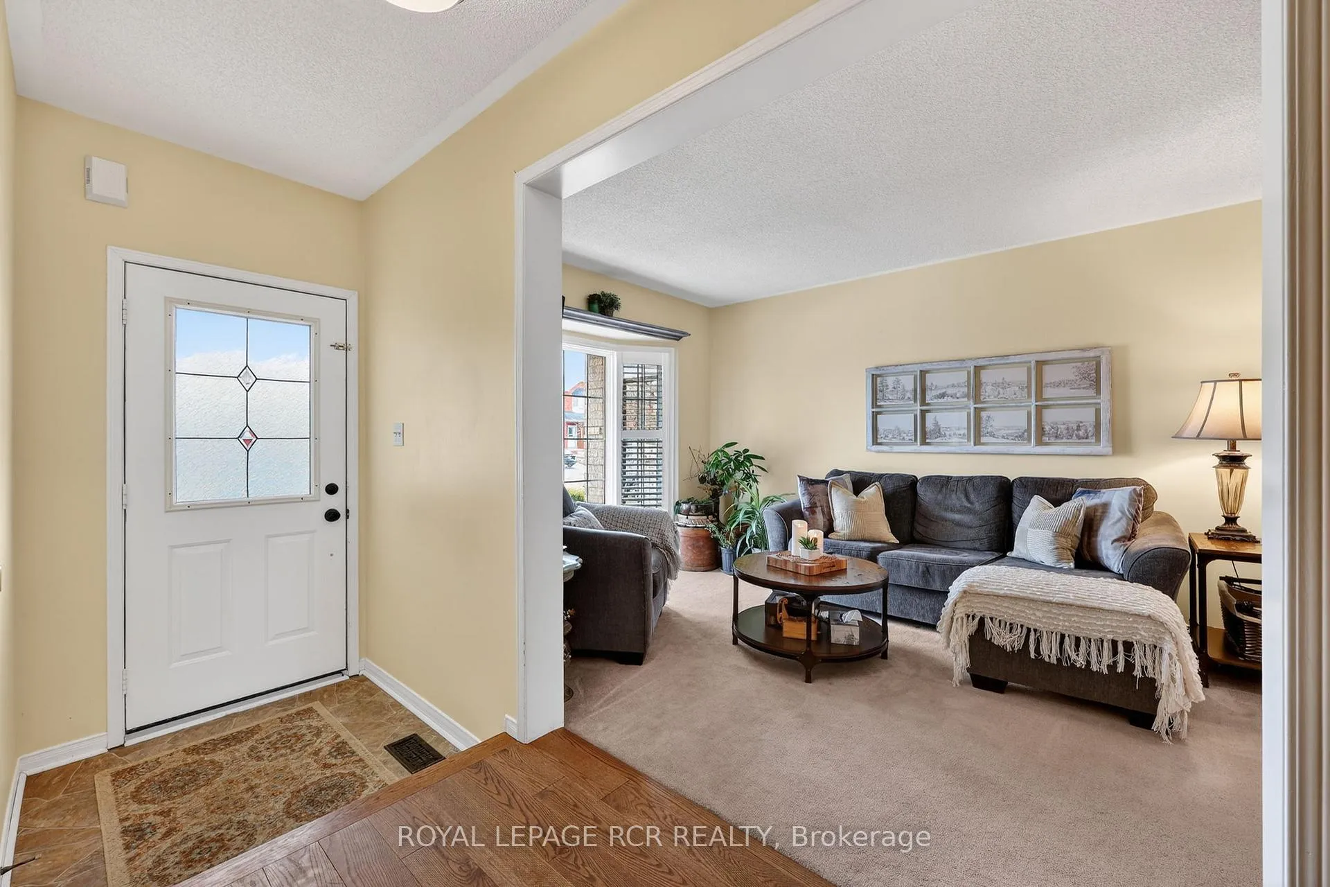 Photo 5 of 102 Henderson Crescent, New Tecumseth, Alliston — HOMEH