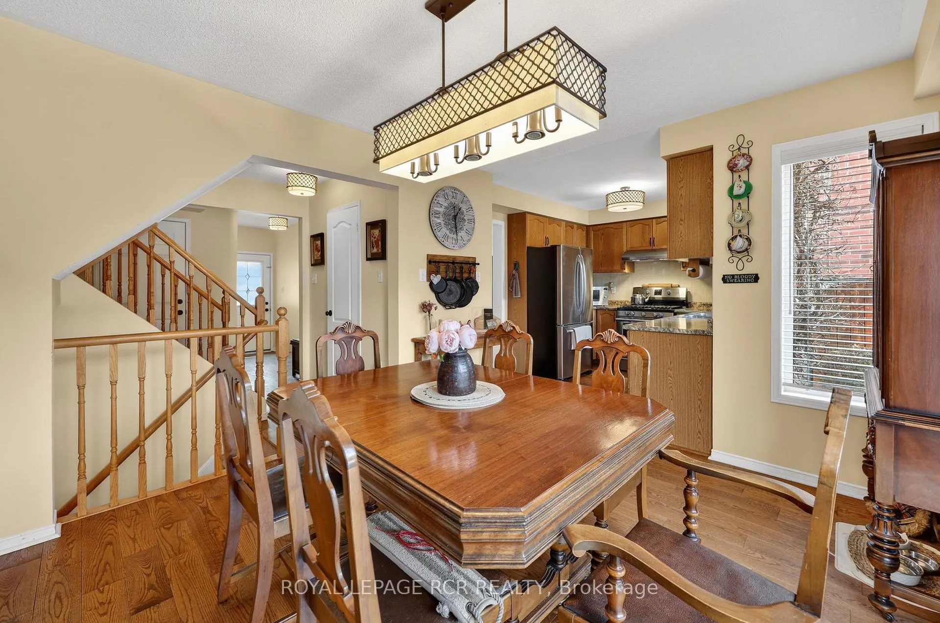 Photo 8 of 102 Henderson Crescent, New Tecumseth, Alliston — HOMEH