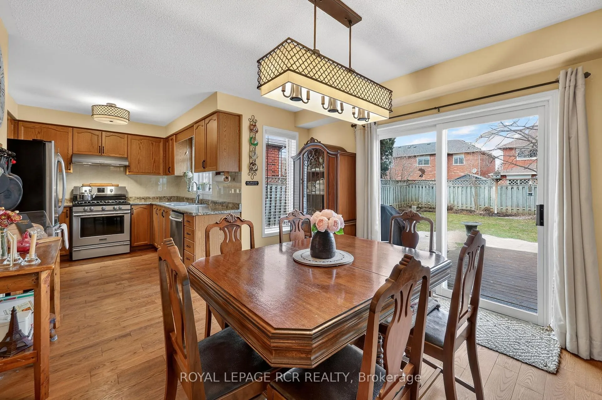 Photo 12 of 102 Henderson Crescent, New Tecumseth, Alliston — HOMEH