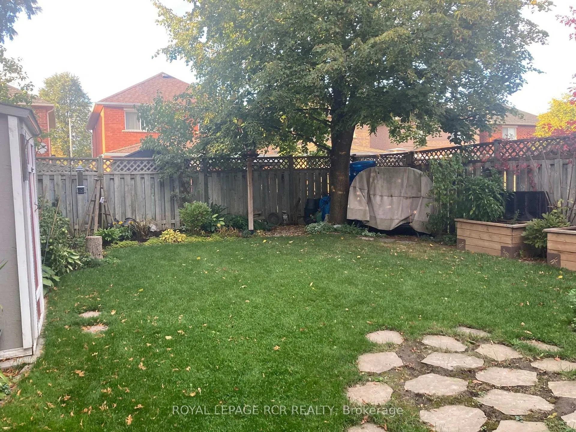 Photo 42 of 102 Henderson Crescent, New Tecumseth, Alliston — HOMEH