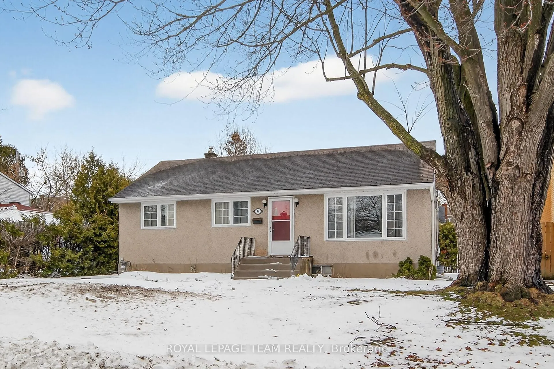 Photo 2 of 36 Rita Avenue, Ottawa, Meadowlands/St. Claire Gardens — HOMEH
