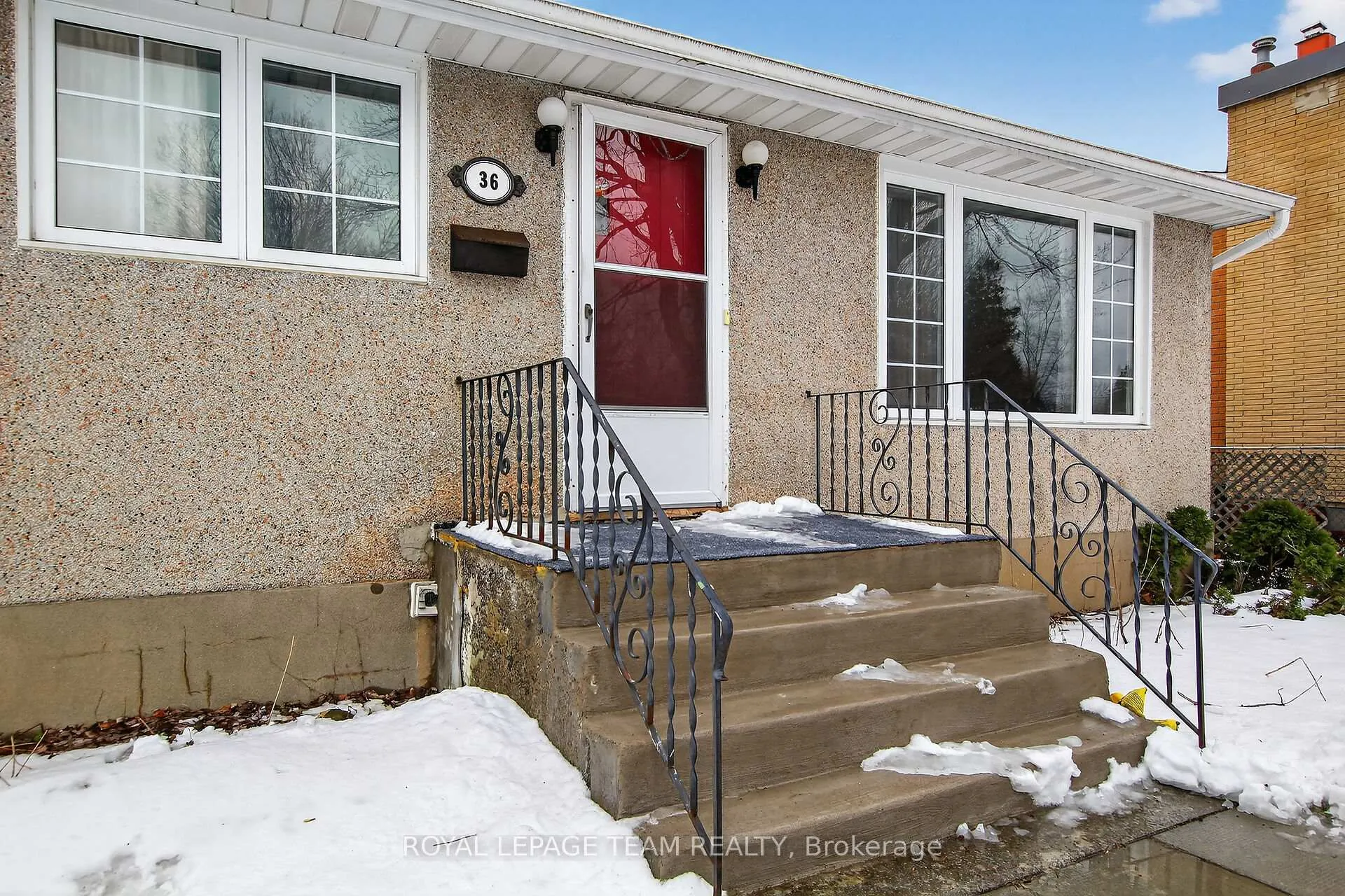 Photo 3 of 36 Rita Avenue, Ottawa, Meadowlands/St. Claire Gardens — HOMEH