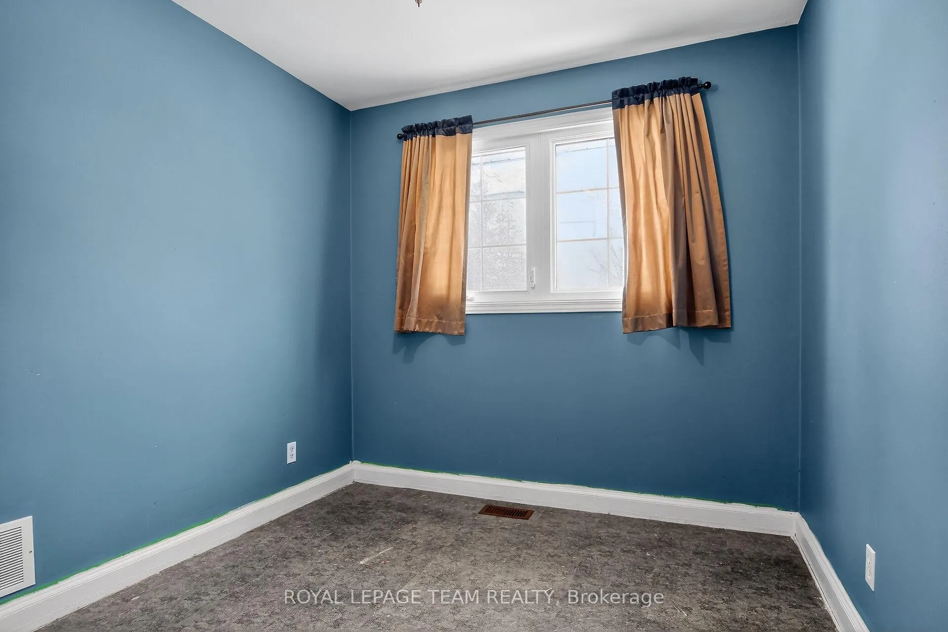 Photo 21 of 36 Rita Avenue, Ottawa, Meadowlands/St. Claire Gardens — HOMEH