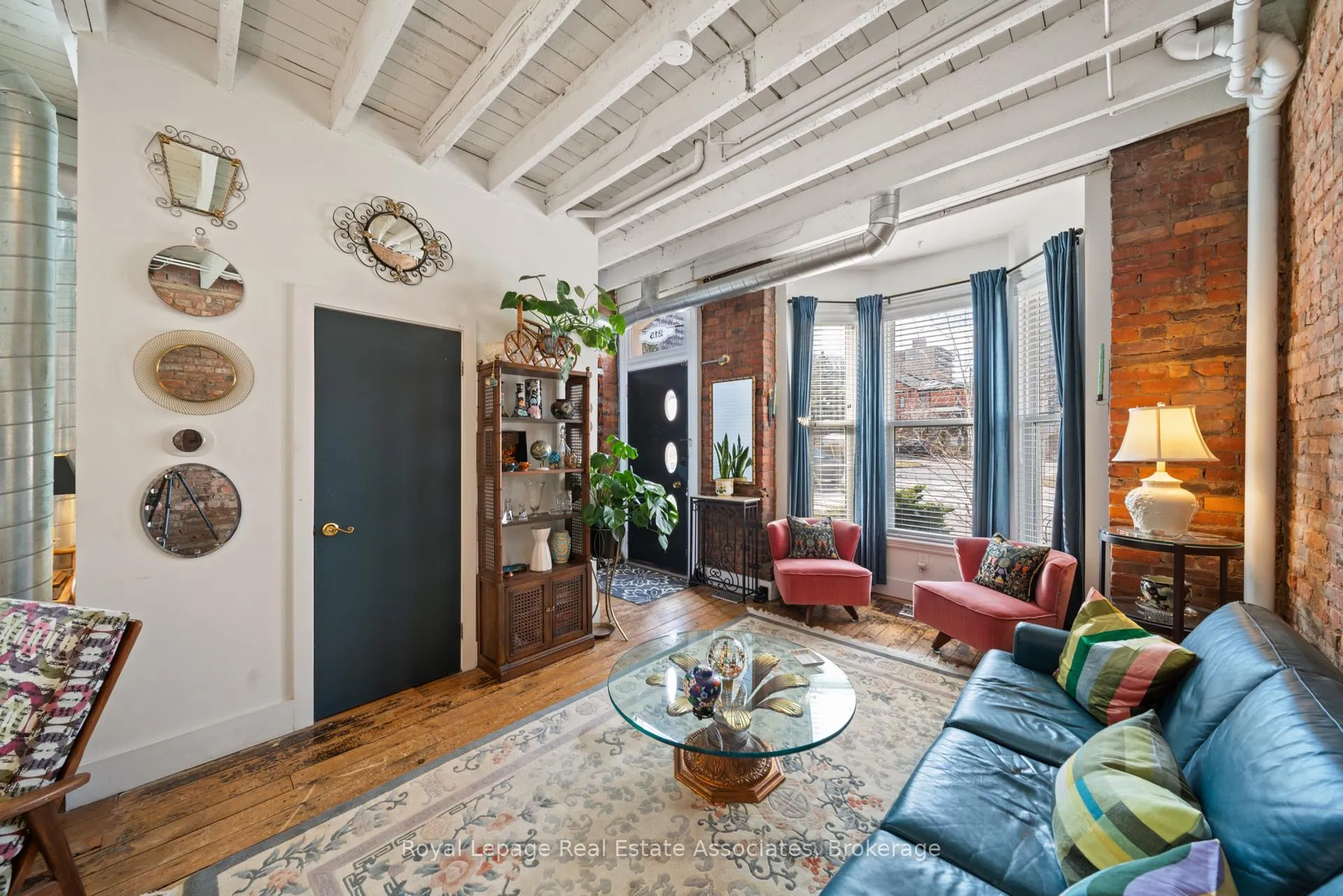 Photo 3 of 215 Ferguson Avenue S, Hamilton, Corktown — HOMEH