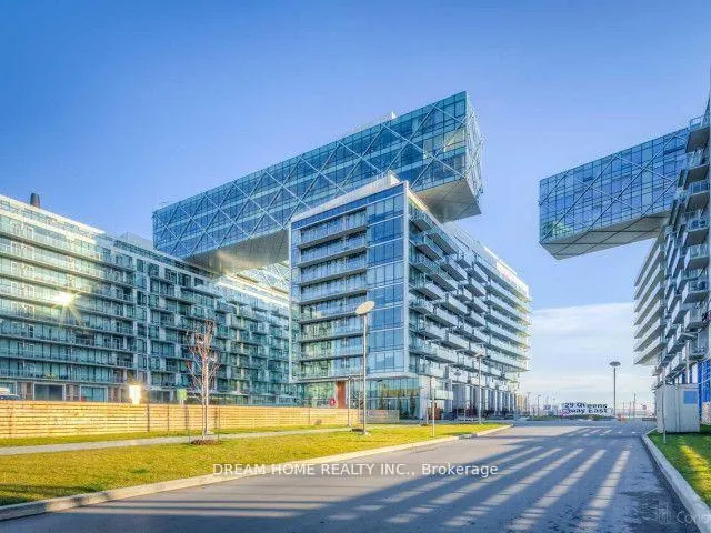 Photo 2 of Unit 305, 39 Queens Quay E, Toronto, Waterfront Communities — HOMEH