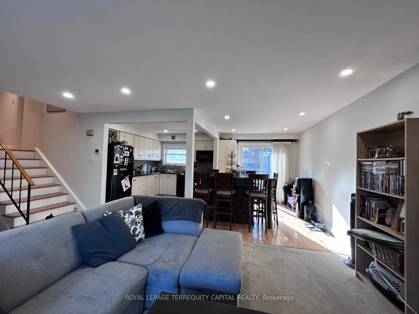 Photo 7 of Unit Upper, 174 Cook Street, Barrie, Cundles East — HOMEH