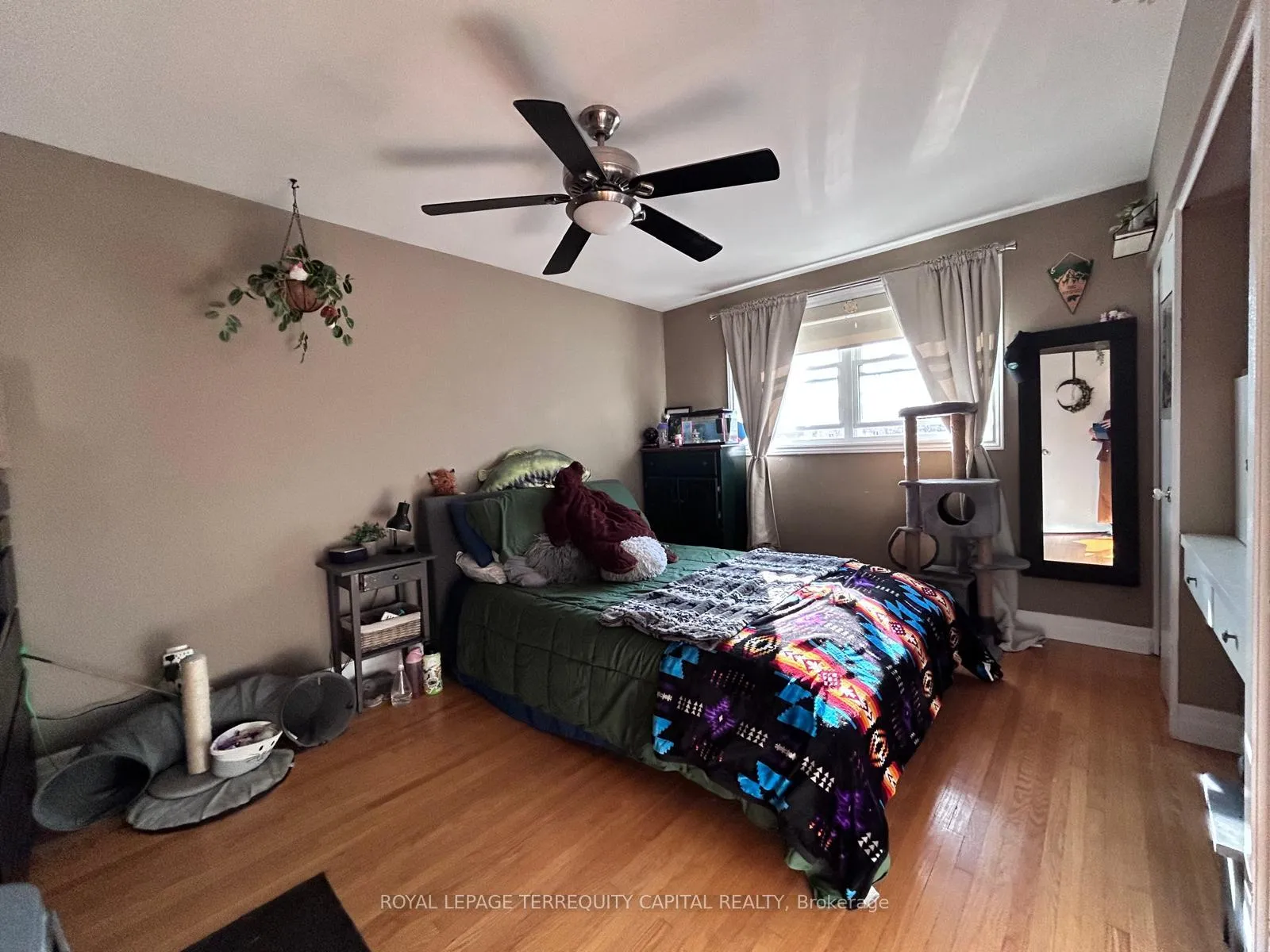 Photo 11 of Unit Upper, 174 Cook Street, Barrie, Cundles East — HOMEH