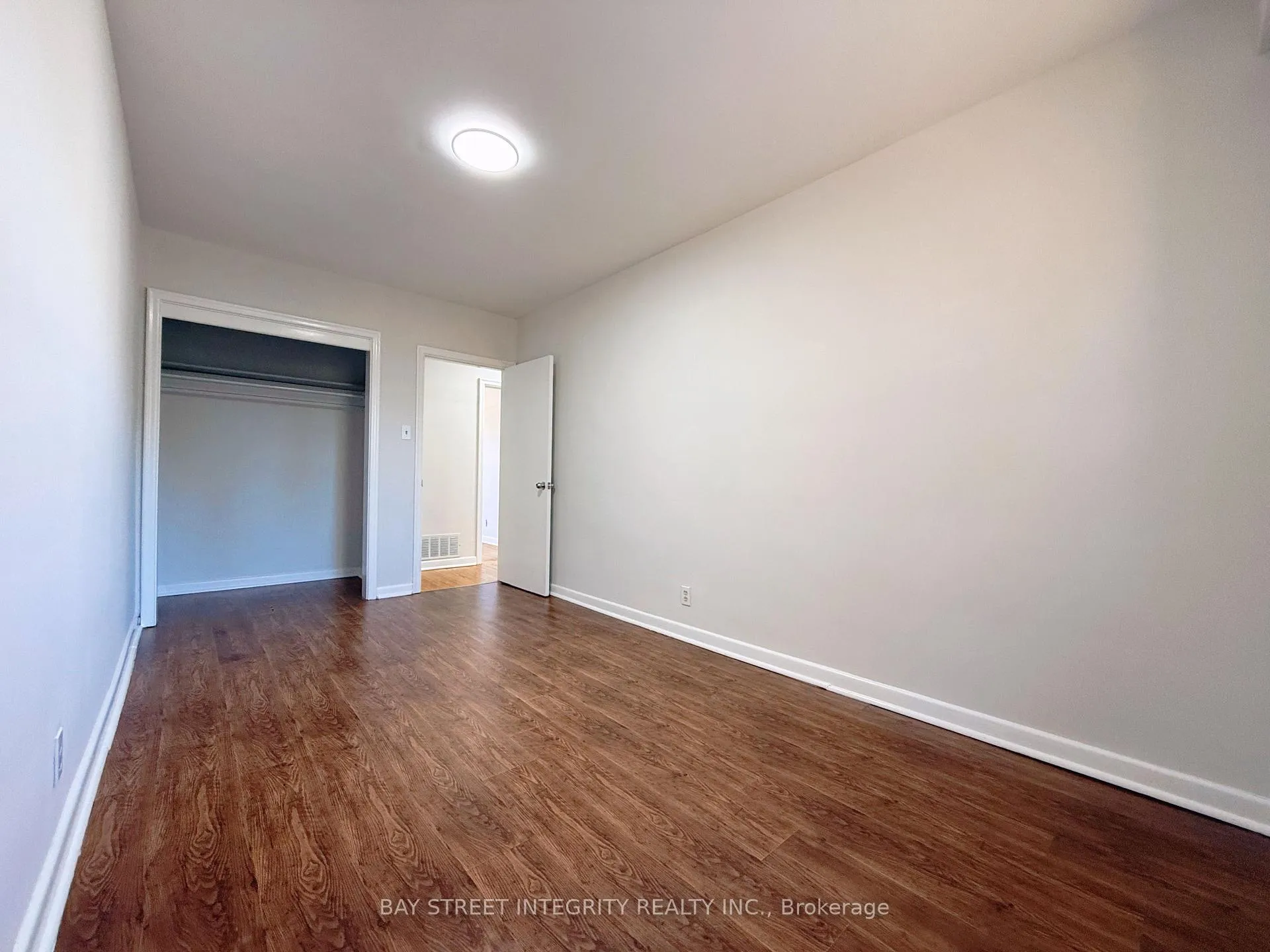 Photo 25 of 143 Munro Boulevard, North York, St. Andrew-Windfields — HOMEH