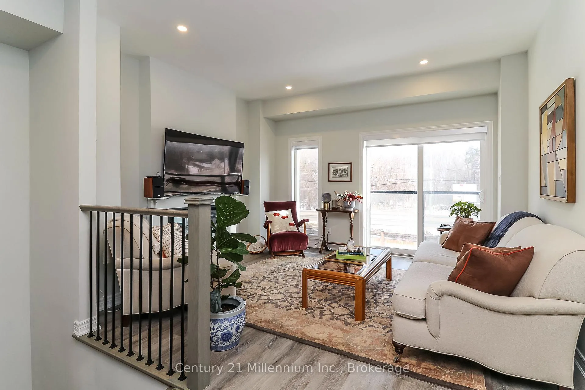 Photo 5 of 58 Winters Crescent, Collingwood — HOMEH