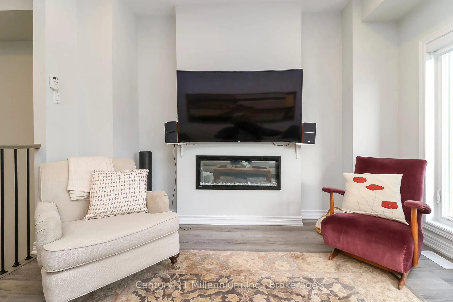 Photo 8 of 58 Winters Crescent, Collingwood — HOMEH