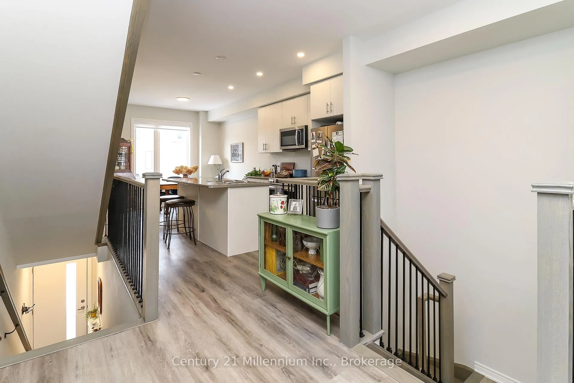 Photo 9 of 58 Winters Crescent, Collingwood — HOMEH