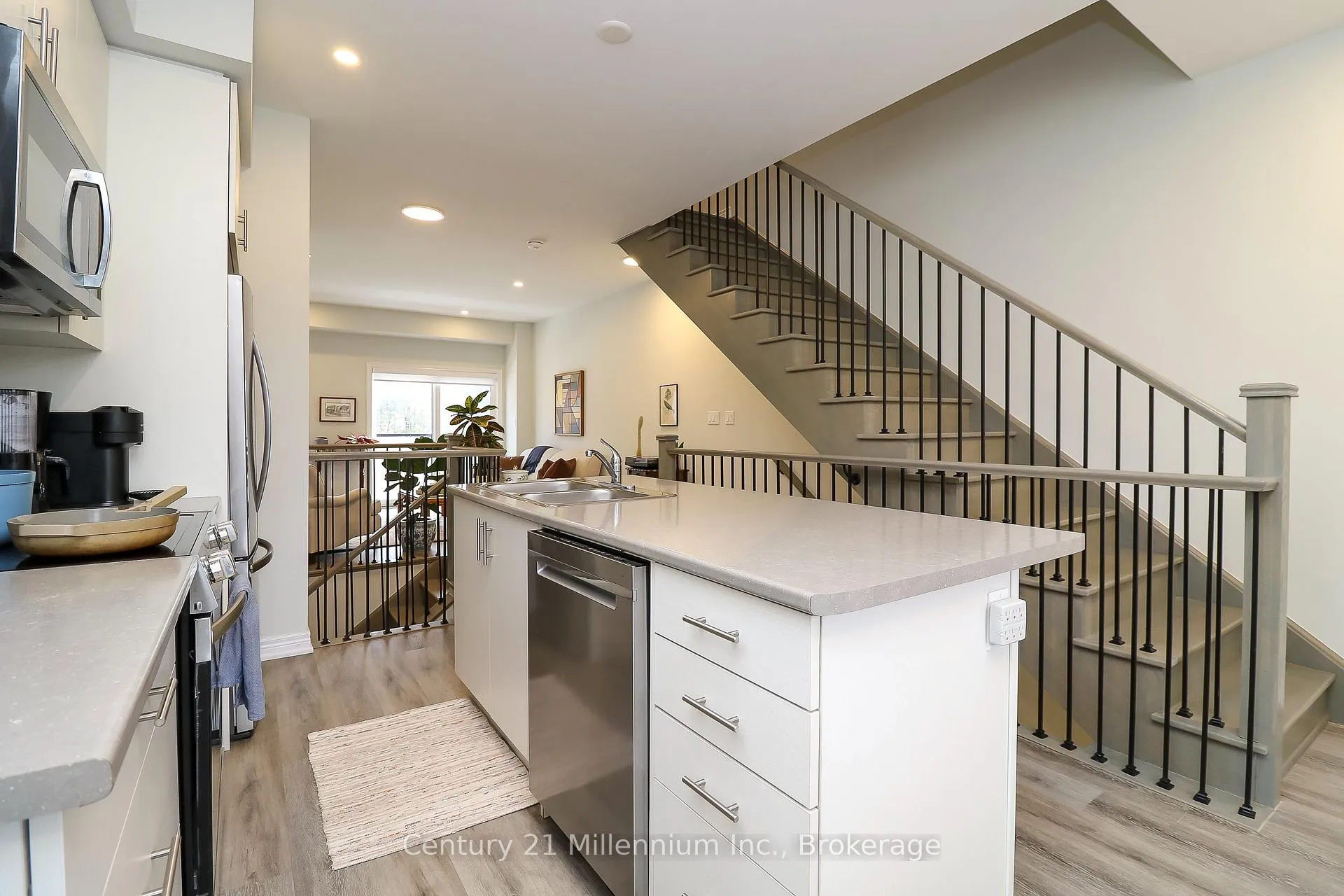 Photo 13 of 58 Winters Crescent, Collingwood — HOMEH