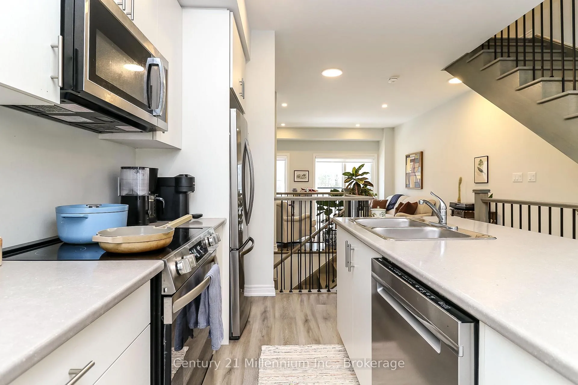 Photo 14 of 58 Winters Crescent, Collingwood — HOMEH