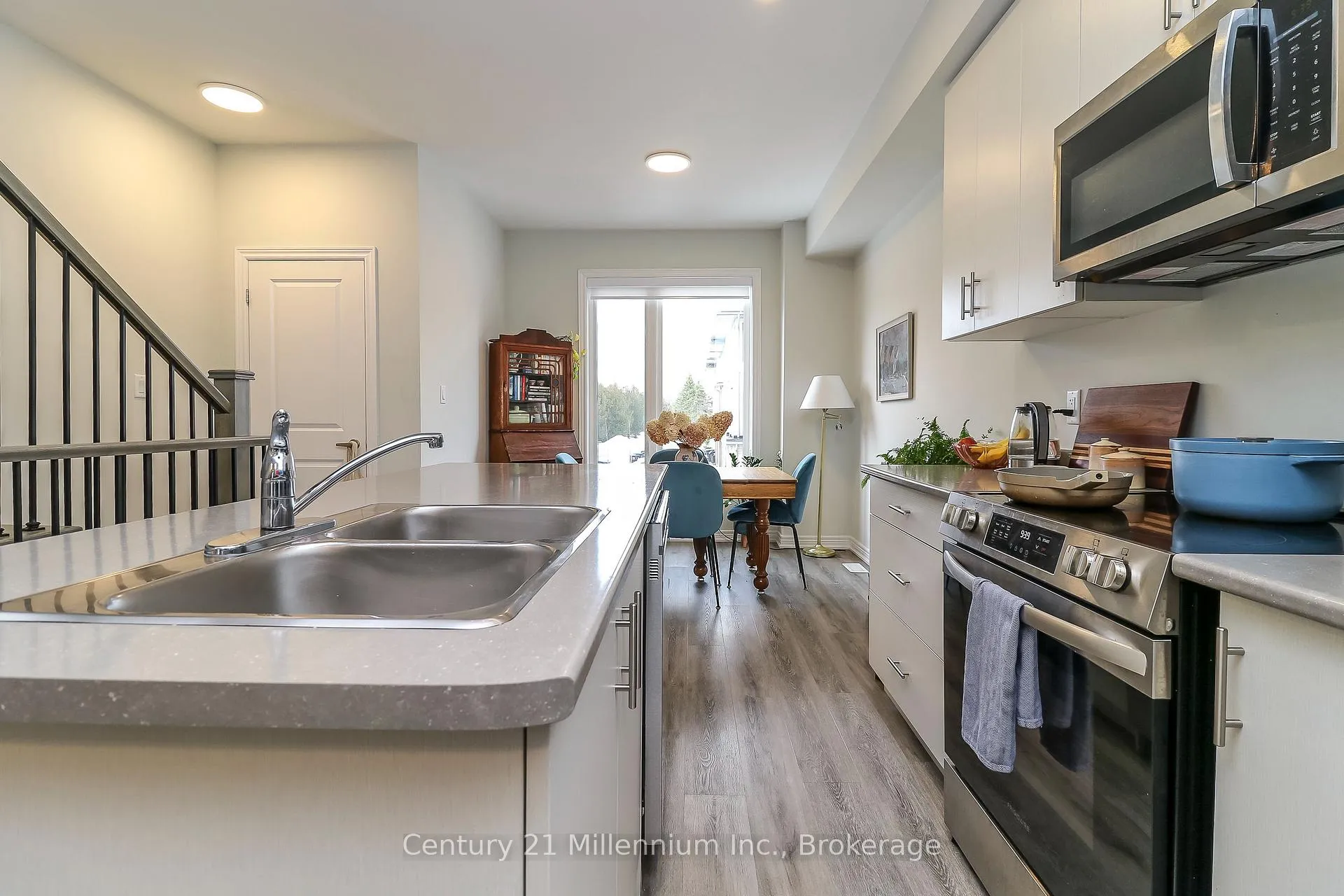 Photo 15 of 58 Winters Crescent, Collingwood — HOMEH