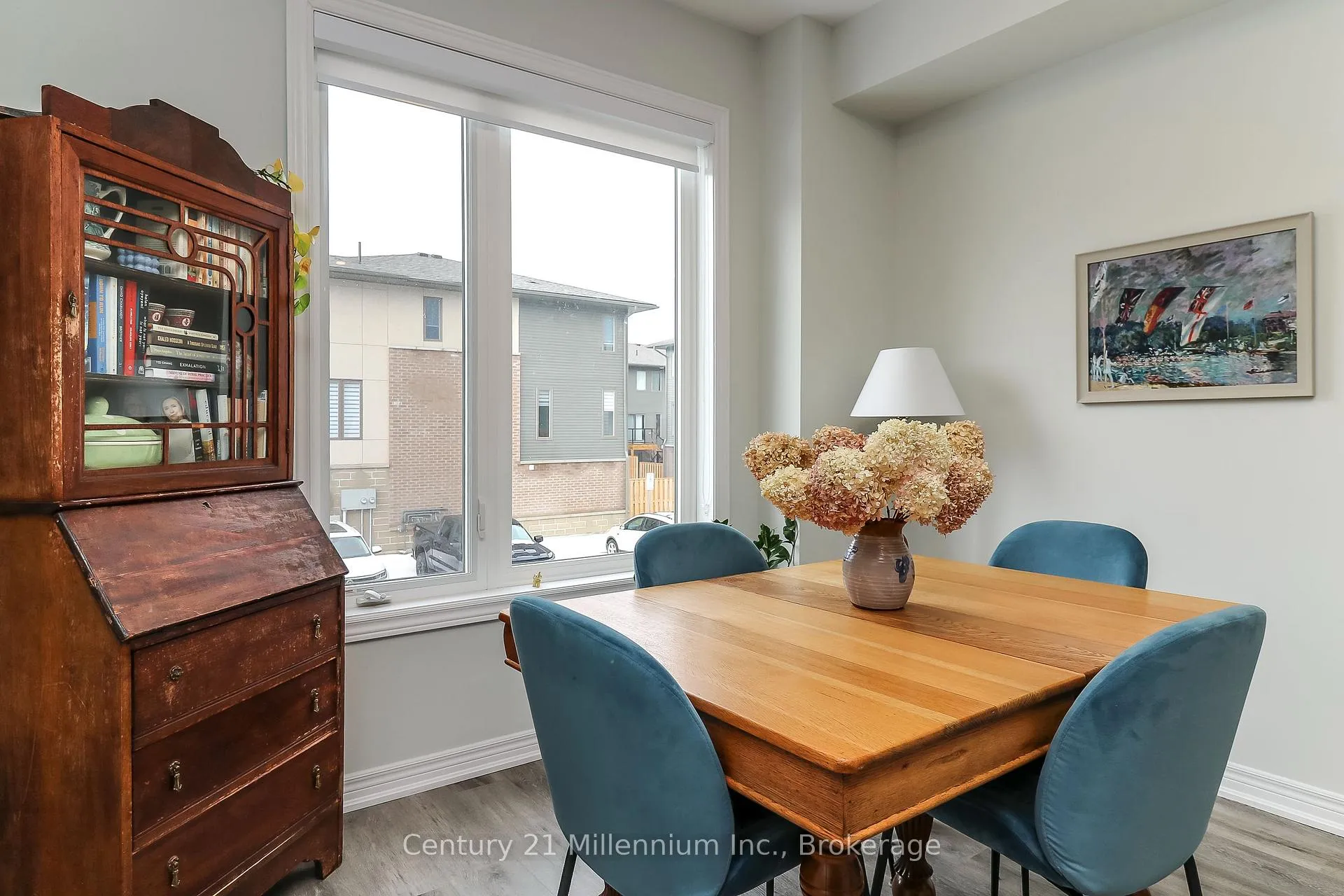 Photo 16 of 58 Winters Crescent, Collingwood — HOMEH