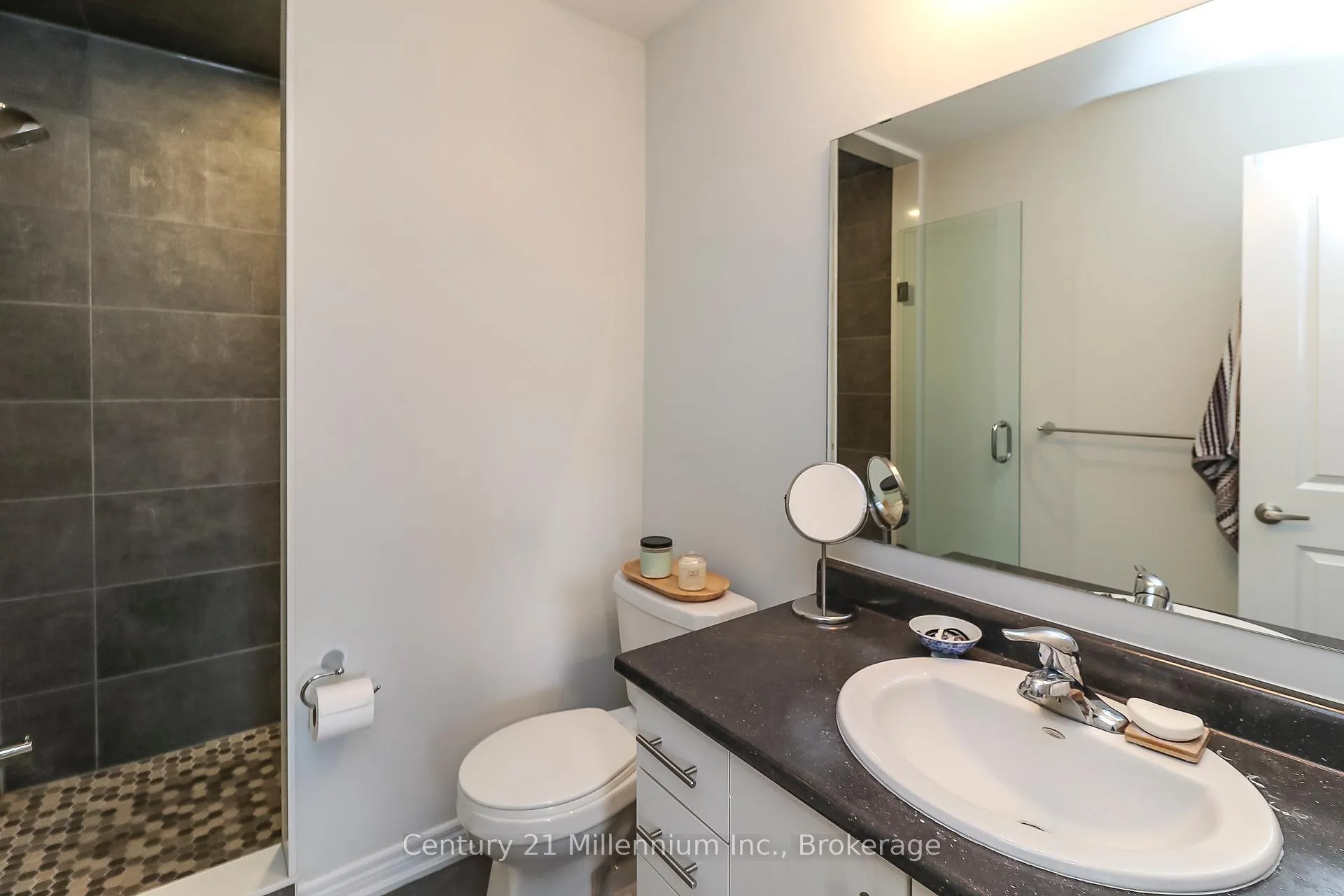 Photo 20 of 58 Winters Crescent, Collingwood — HOMEH