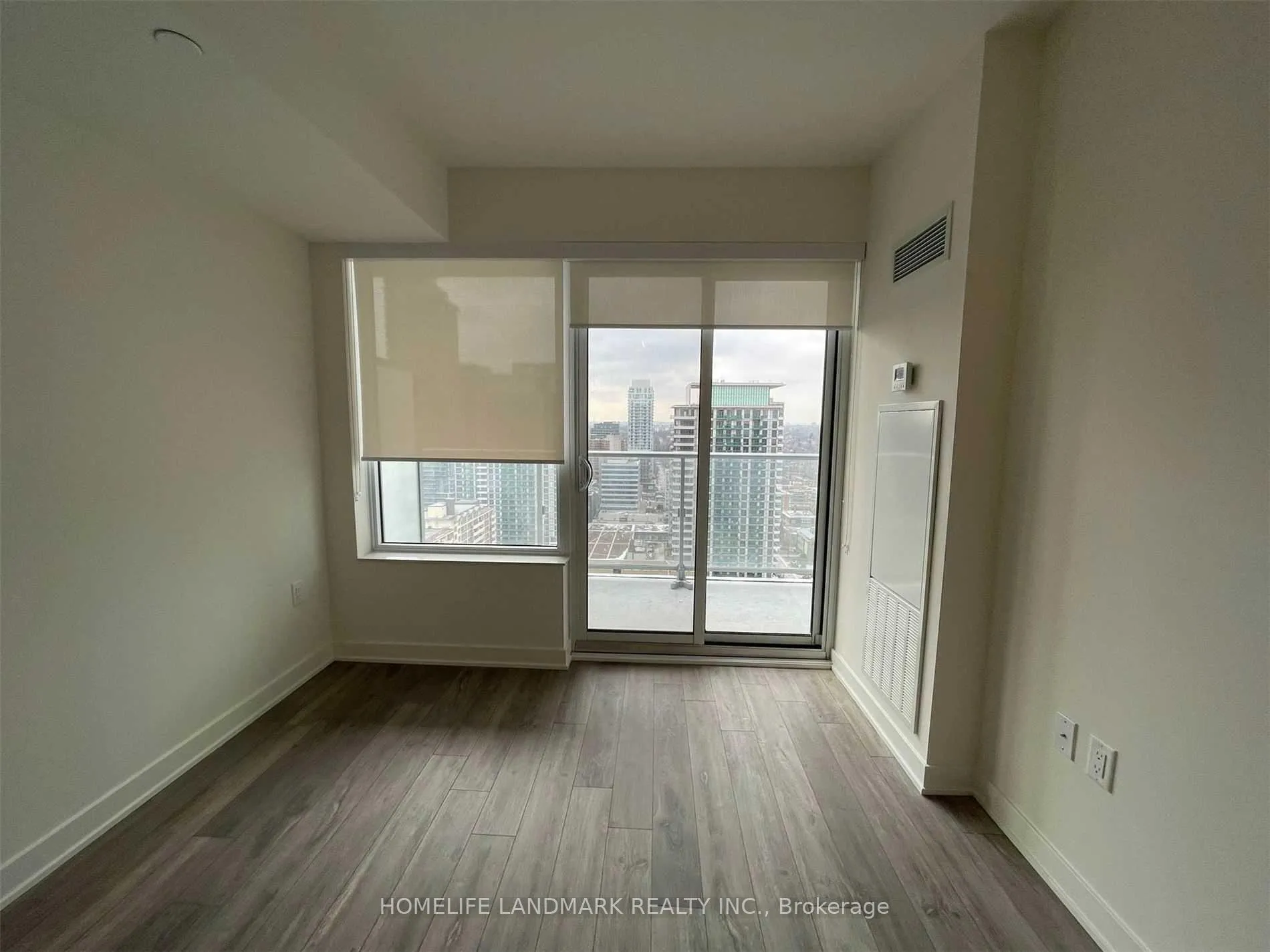 Photo 8 of Unit 2811, 195 Redpath Avenue, Toronto, Mount Pleasant West — HOMEH