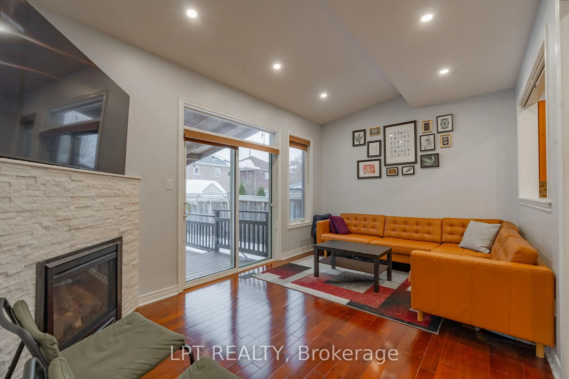 Photo 16 of 54 Delphinium Way, Brampton, Northwest Sandalwood Parkway — HOMEH