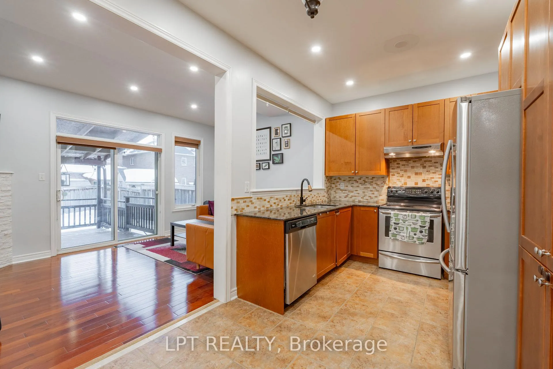 Photo 20 of 54 Delphinium Way, Brampton, Northwest Sandalwood Parkway — HOMEH