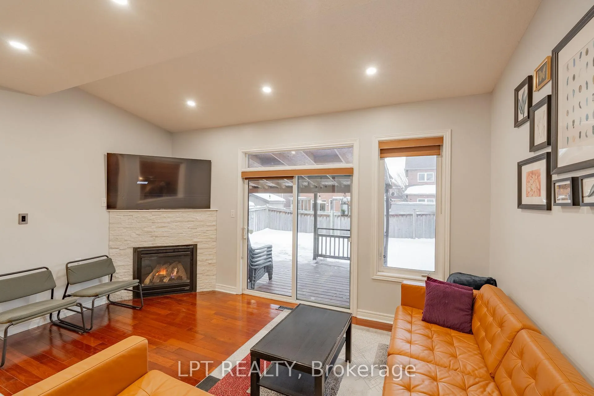 Photo 23 of 54 Delphinium Way, Brampton, Northwest Sandalwood Parkway — HOMEH