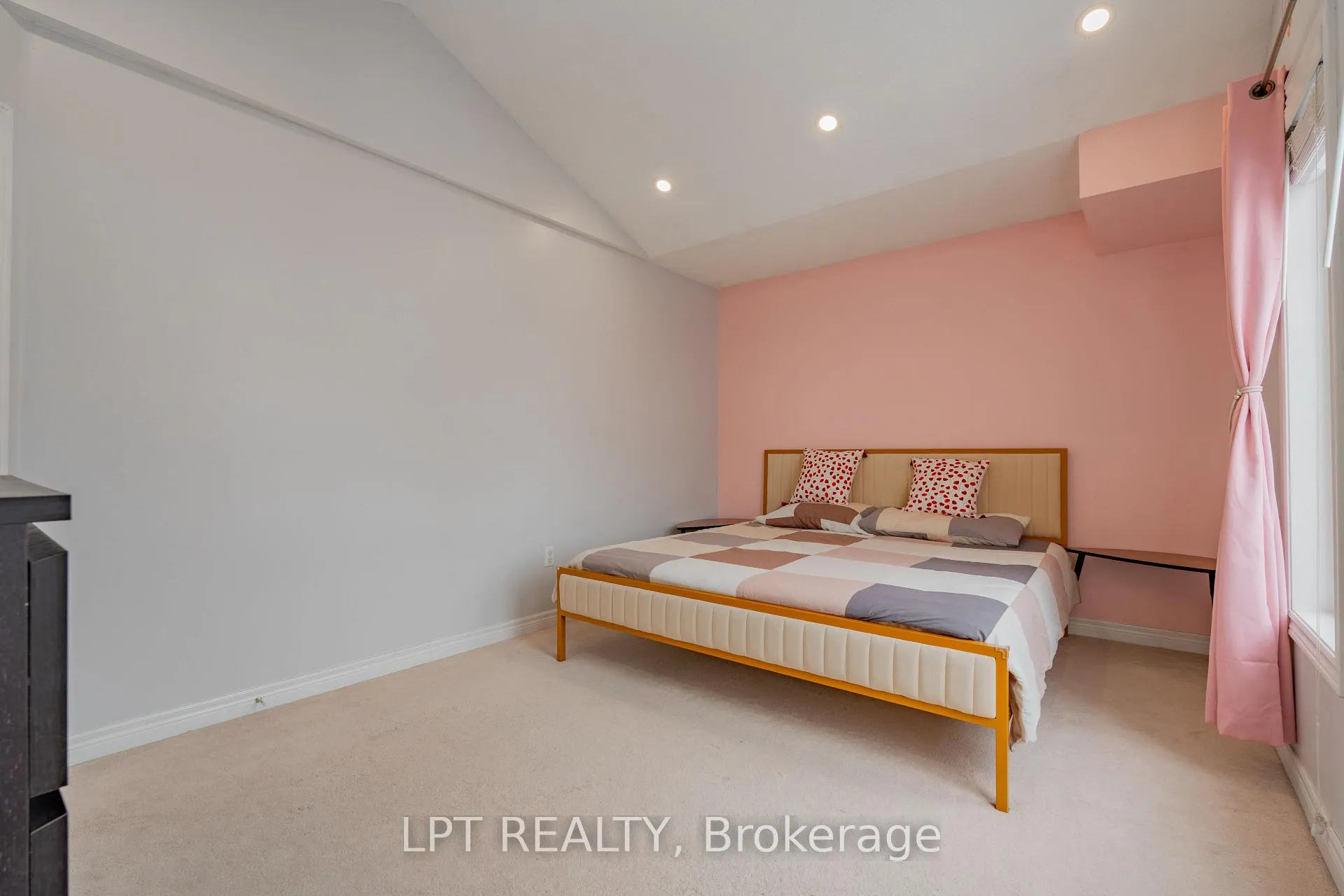 Photo 29 of 54 Delphinium Way, Brampton, Northwest Sandalwood Parkway — HOMEH