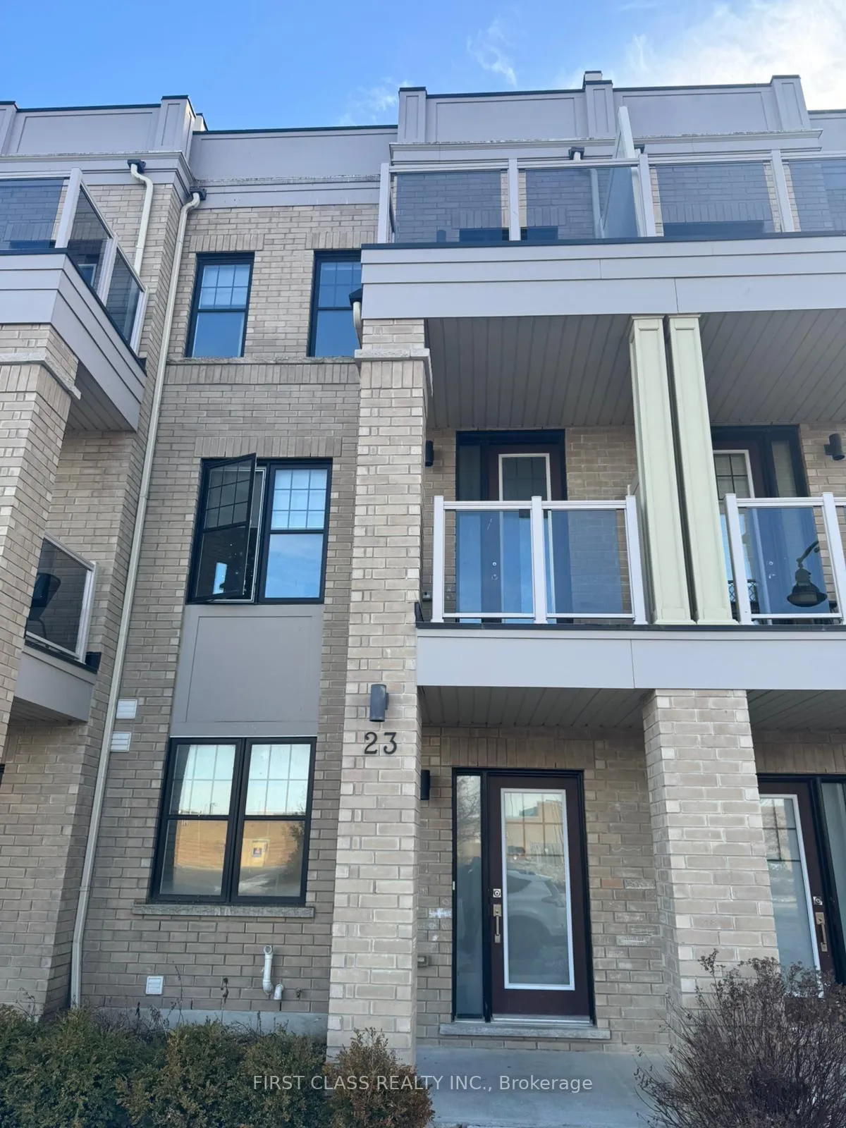 Photo 1 of 23 Prince William Boulevard, Clarington, Bowmanville — HOMEH
