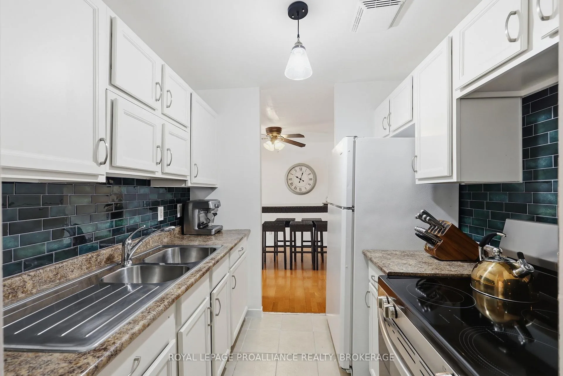 Photo 7 of Unit 215, 17 Eldon Hall Place, Kingston, Central City West — HOMEH