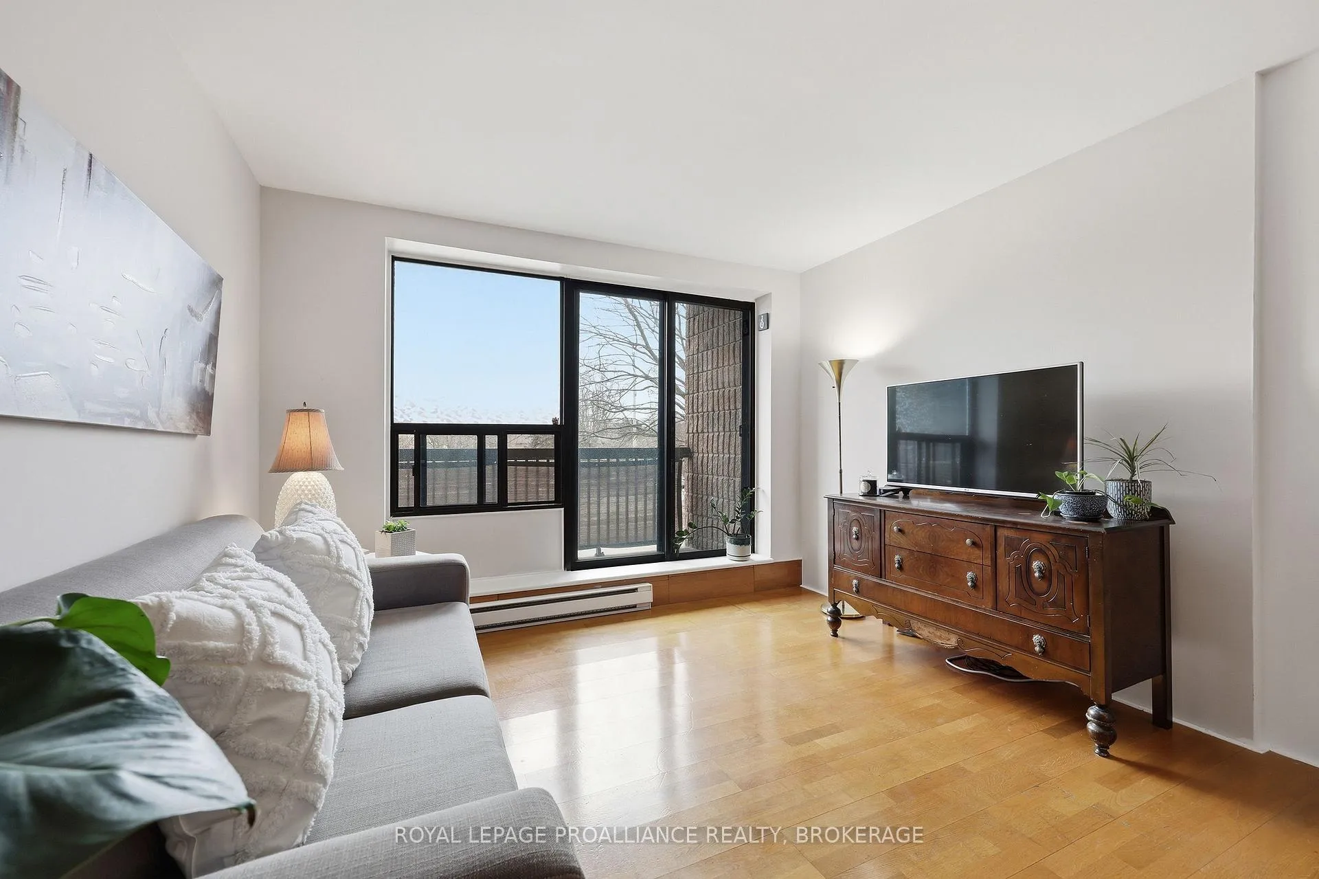 Photo 12 of Unit 215, 17 Eldon Hall Place, Kingston, Central City West — HOMEH
