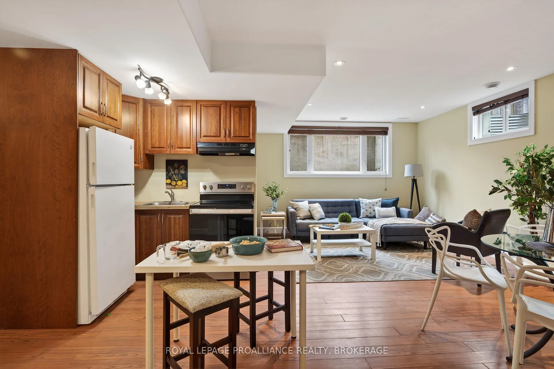 Photo 38 of 1239 Atkinson Street, Kingston, City Northwest — HOMEH