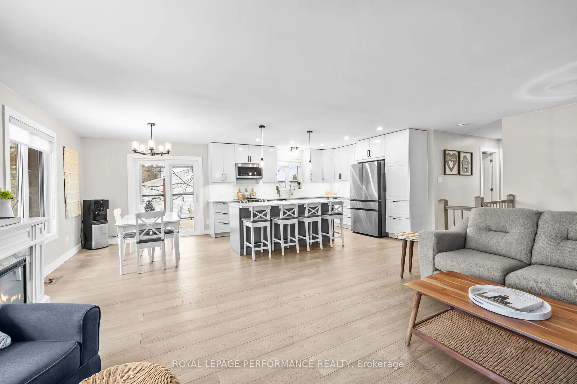 Photo 8 of 7028 Shadow Ridge Drive, Ottawa, Greely — HOMEH