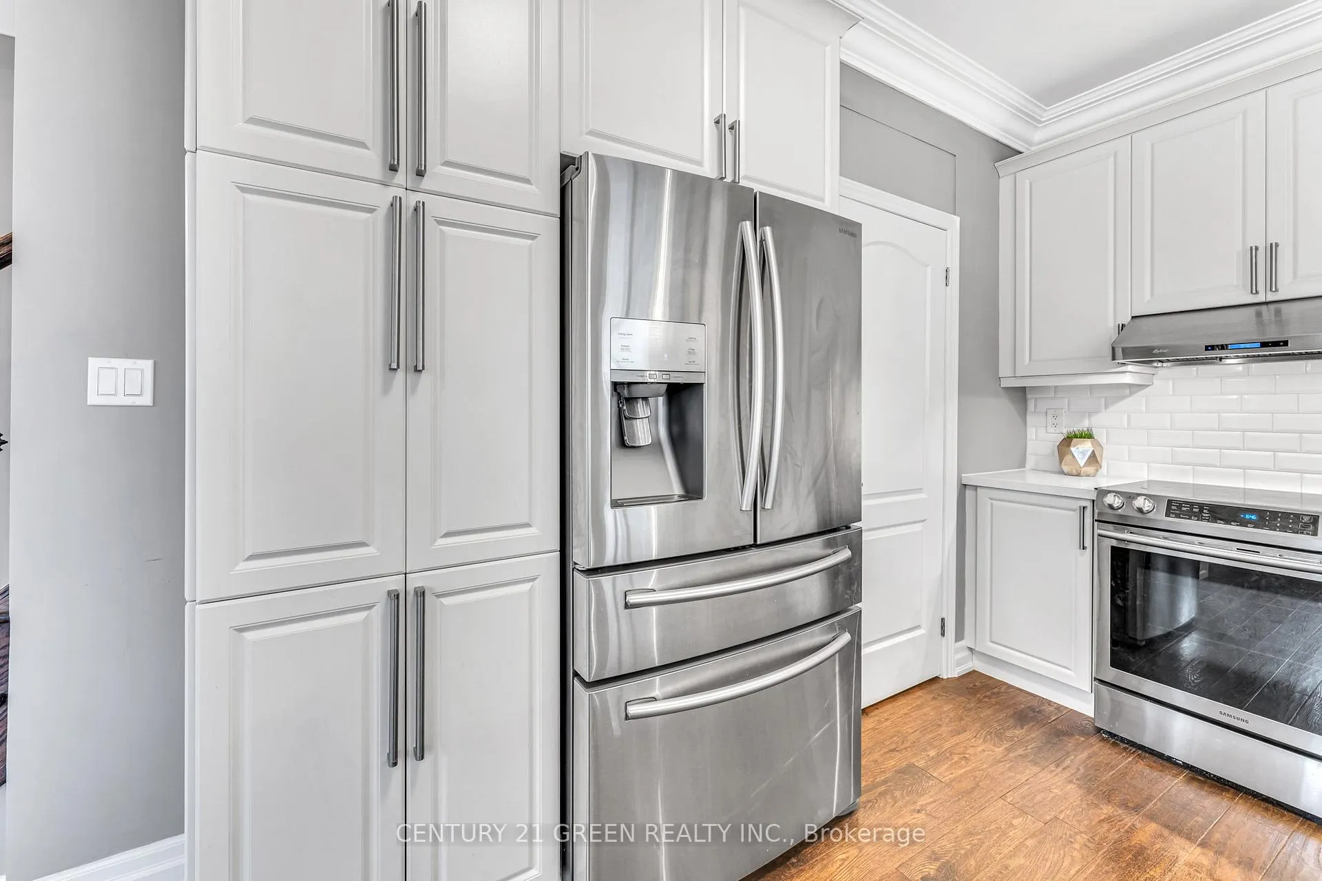 Photo 14 of Unit Upper, 85 Tysonville Circle, Brampton, Northwest Brampton — HOMEH