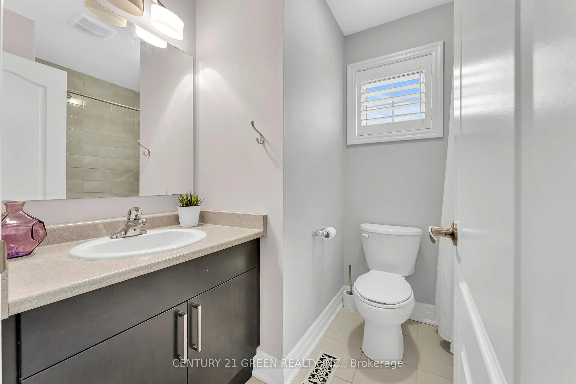 Photo 30 of Unit Upper, 85 Tysonville Circle, Brampton, Northwest Brampton — HOMEH
