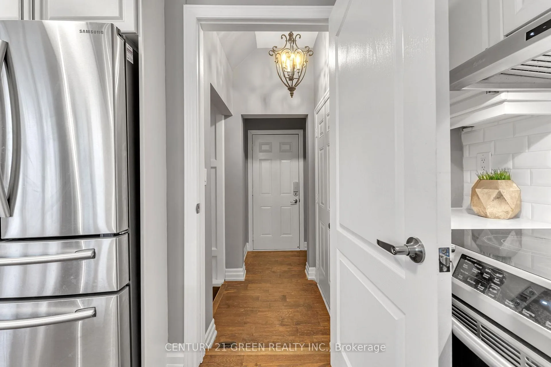 Photo 43 of Unit Upper, 85 Tysonville Circle, Brampton, Northwest Brampton — HOMEH