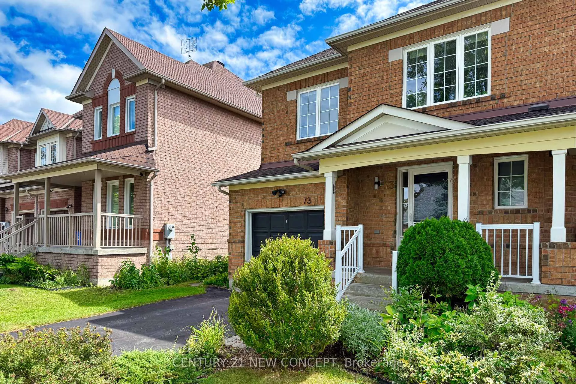 Photo 3 of 73 Steckley Street, Aurora, Bayview Wellington — HOMEH