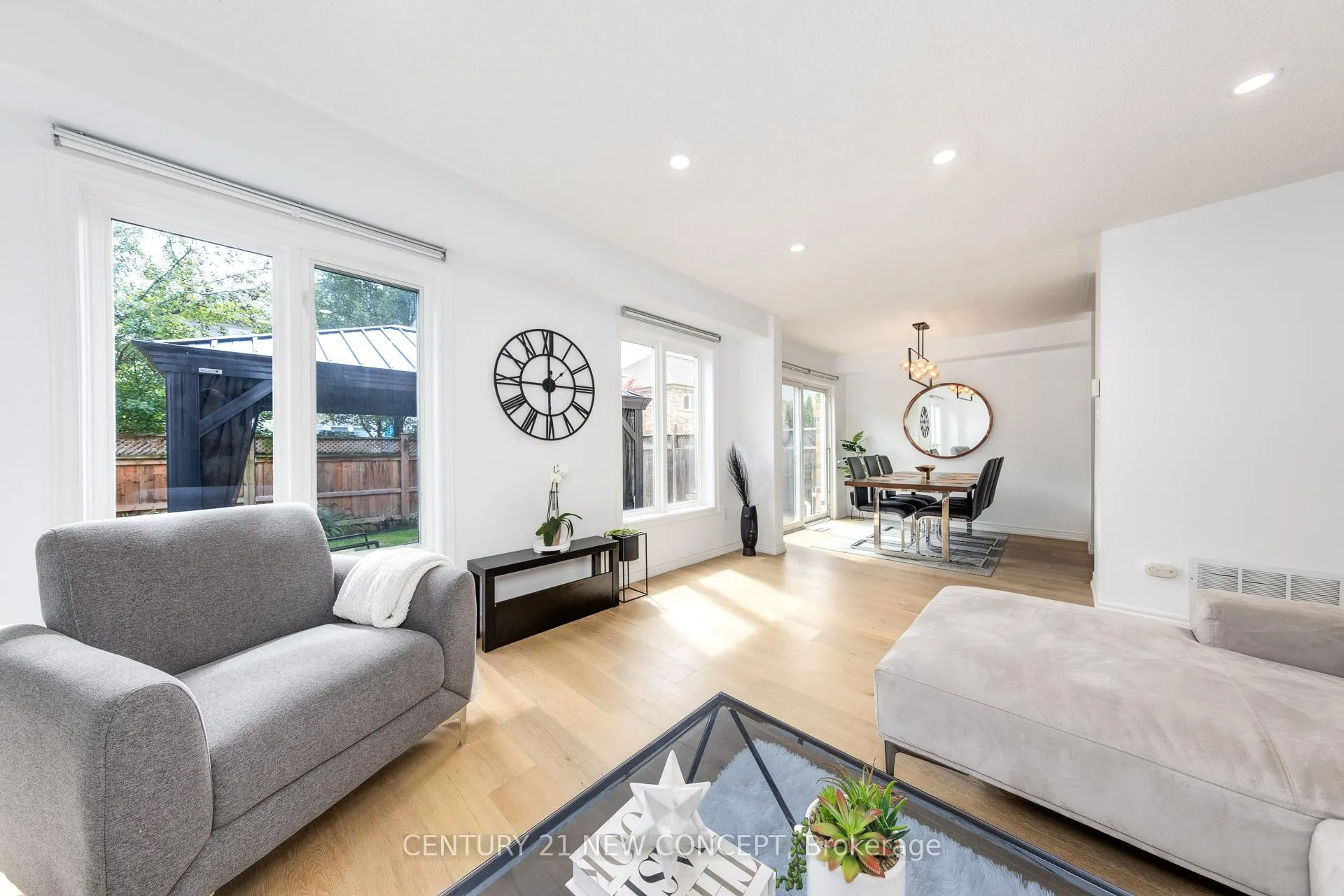 Photo 11 of 73 Steckley Street, Aurora, Bayview Wellington — HOMEH
