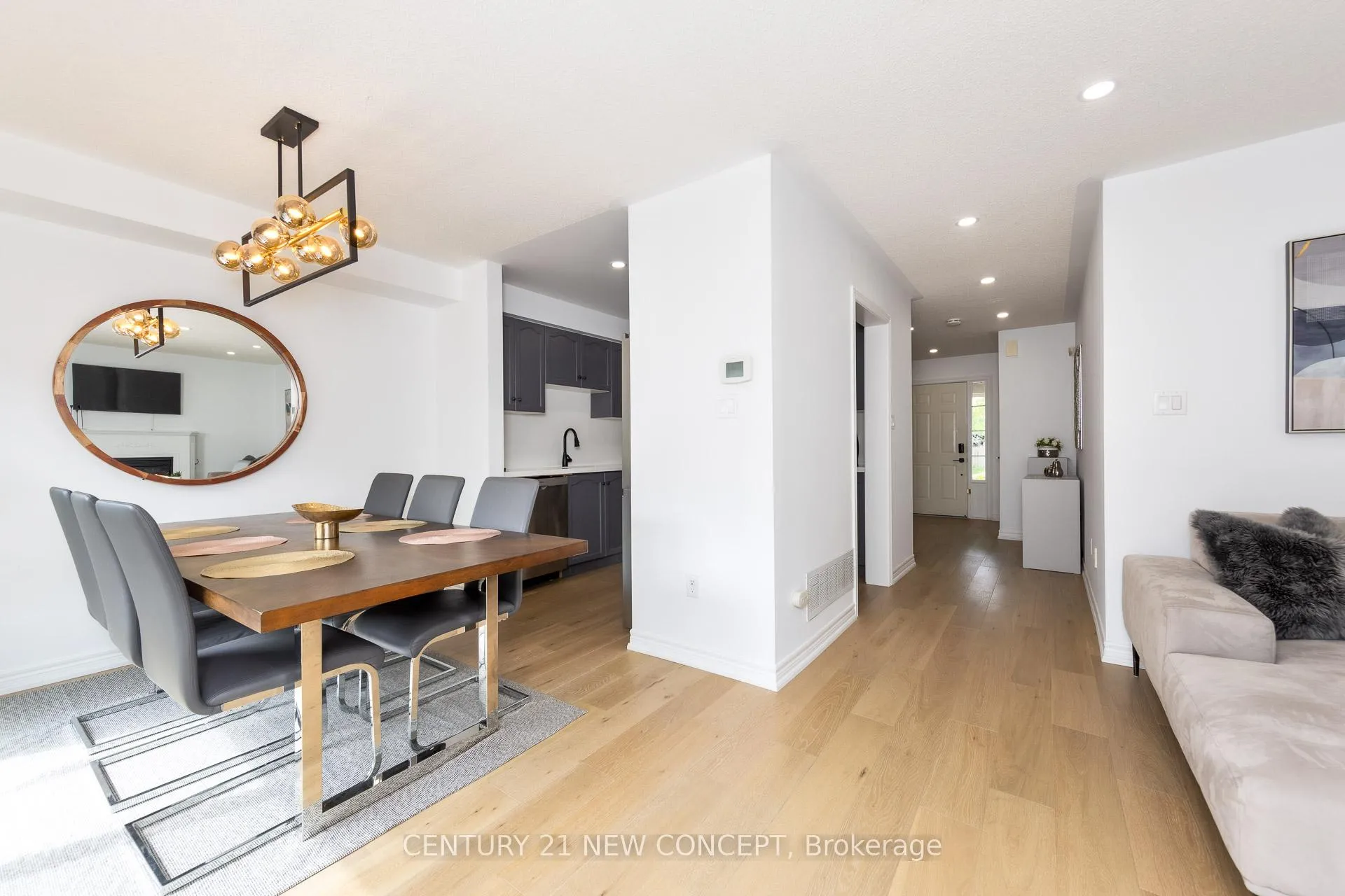 Photo 12 of 73 Steckley Street, Aurora, Bayview Wellington — HOMEH