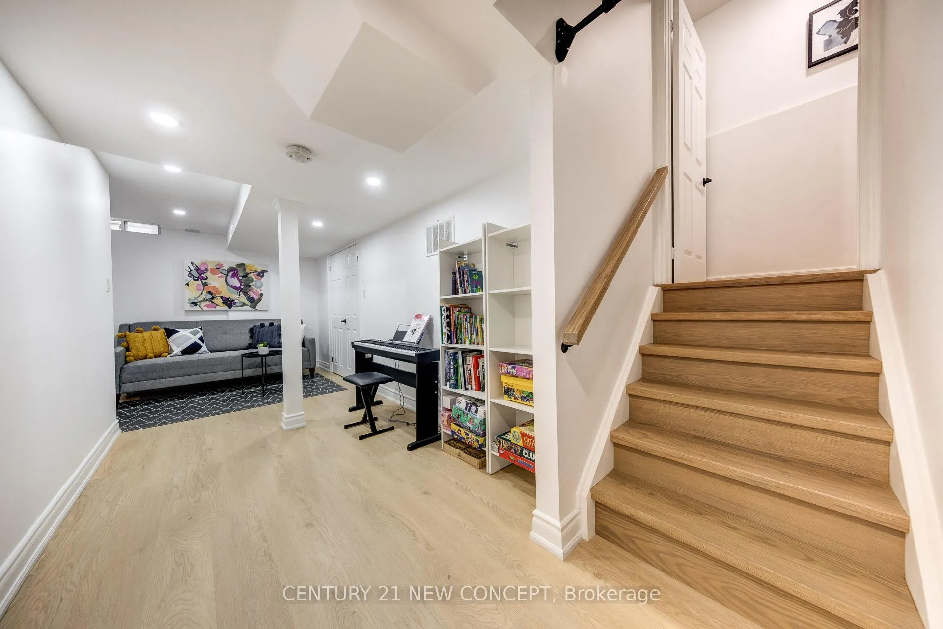 Photo 31 of 73 Steckley Street, Aurora, Bayview Wellington — HOMEH