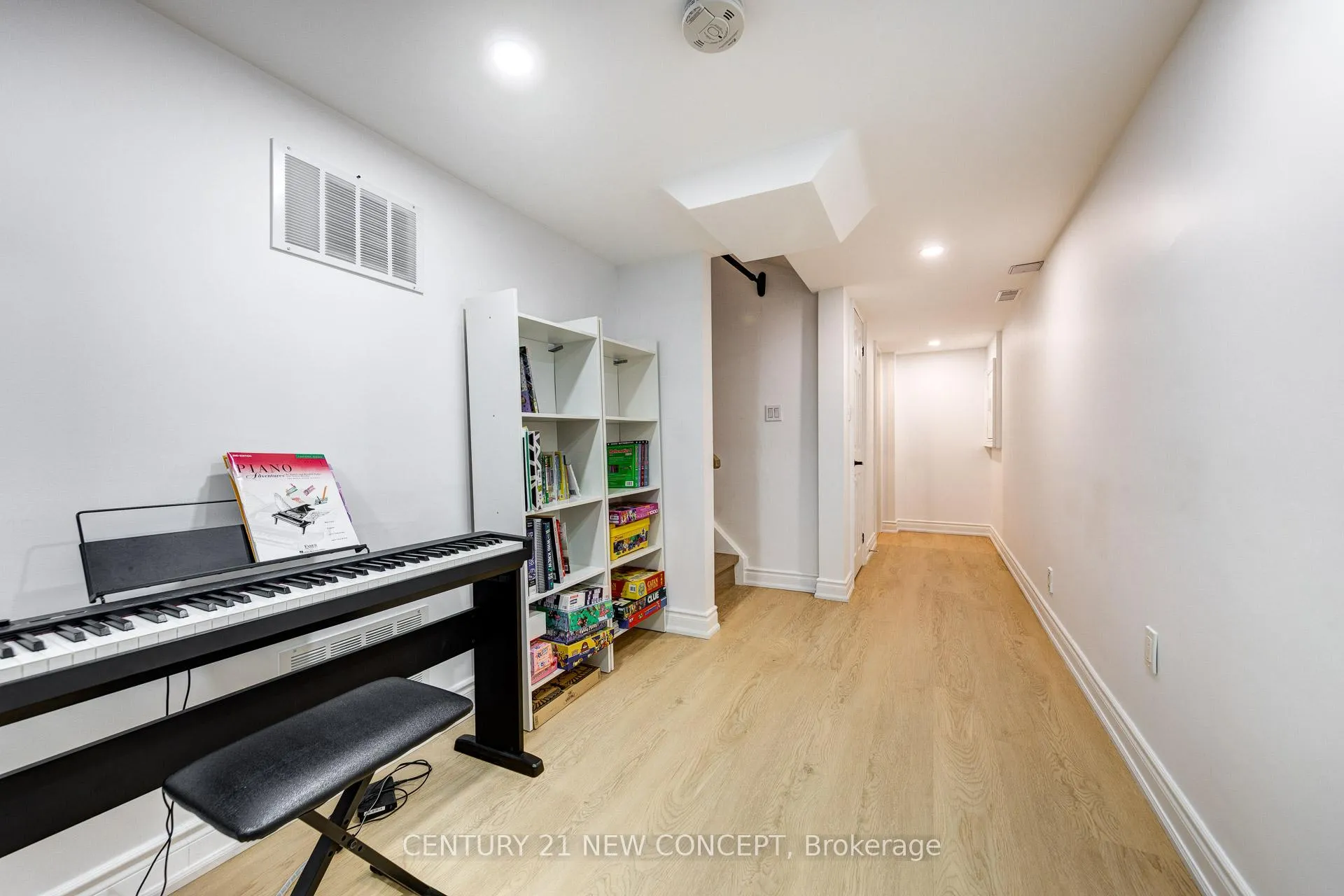 Photo 35 of 73 Steckley Street, Aurora, Bayview Wellington — HOMEH