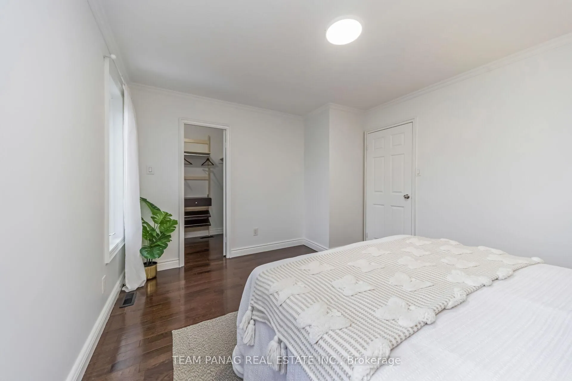 Photo 14 of 16 Bramhall Circle, Brampton, Madoc — HOMEH