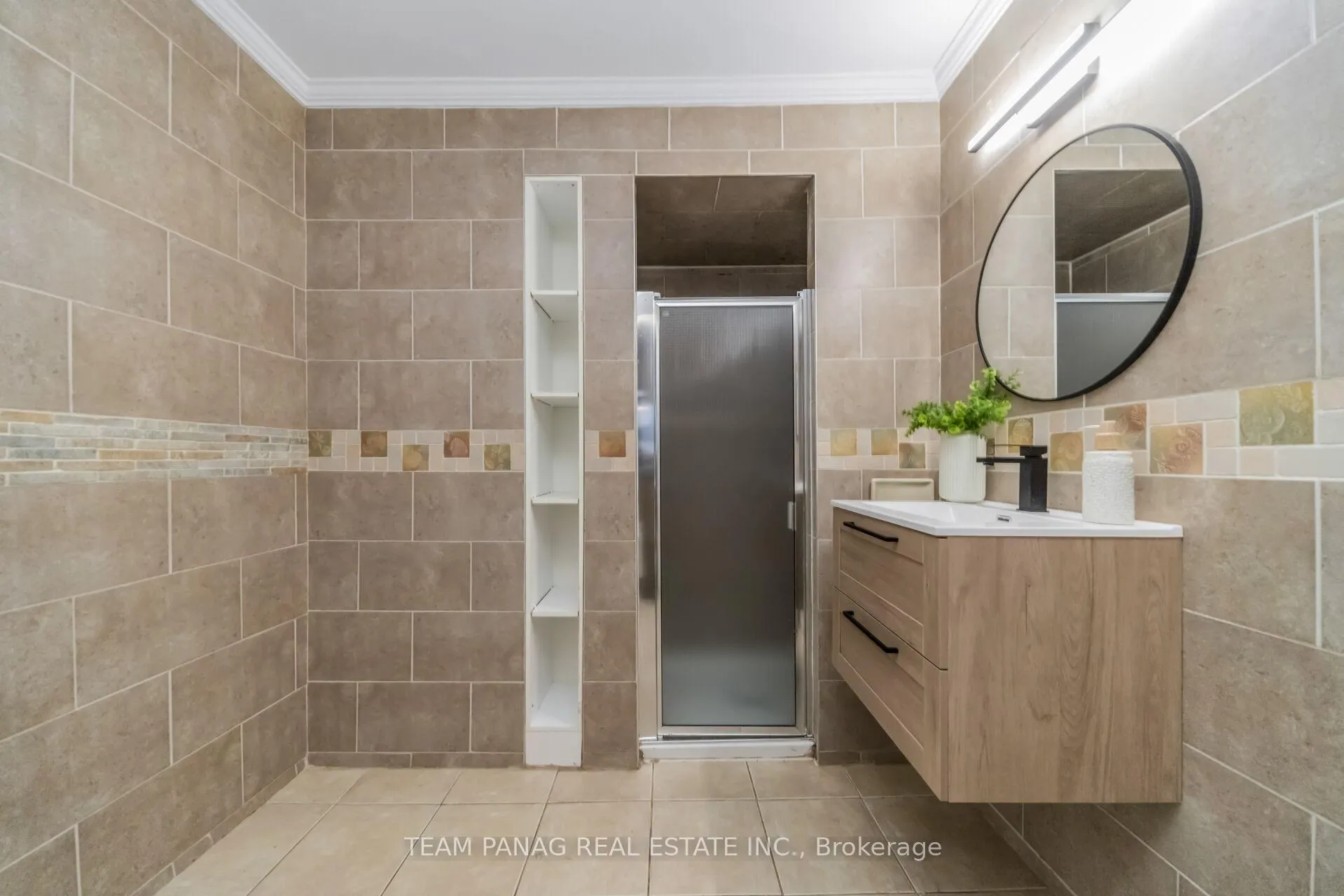 Photo 21 of 16 Bramhall Circle, Brampton, Madoc — HOMEH